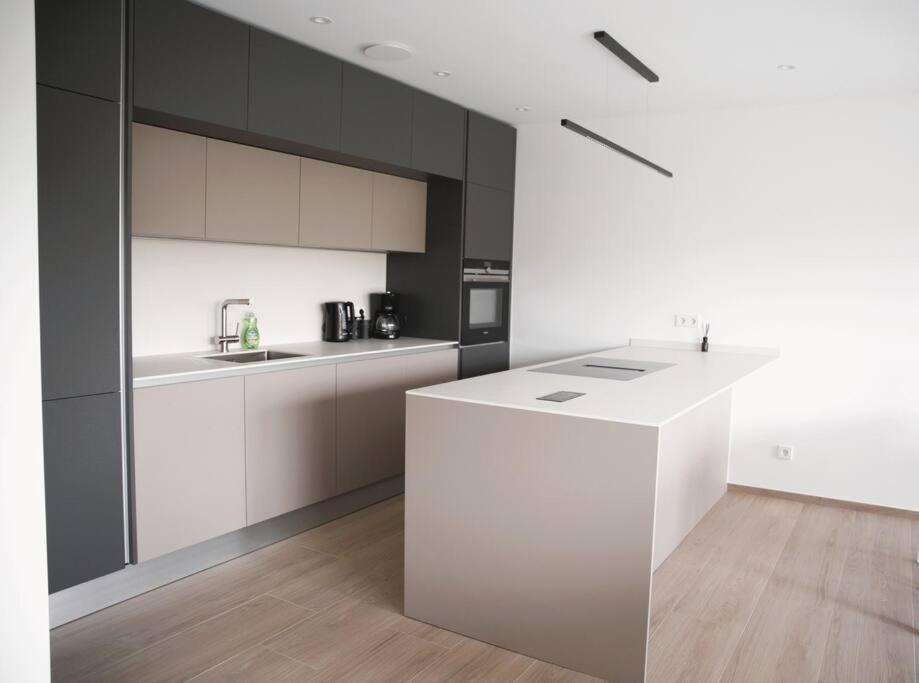Beautiful Stylish 2Br Apartment In Kirchberg Luxemburg Exteriör bild